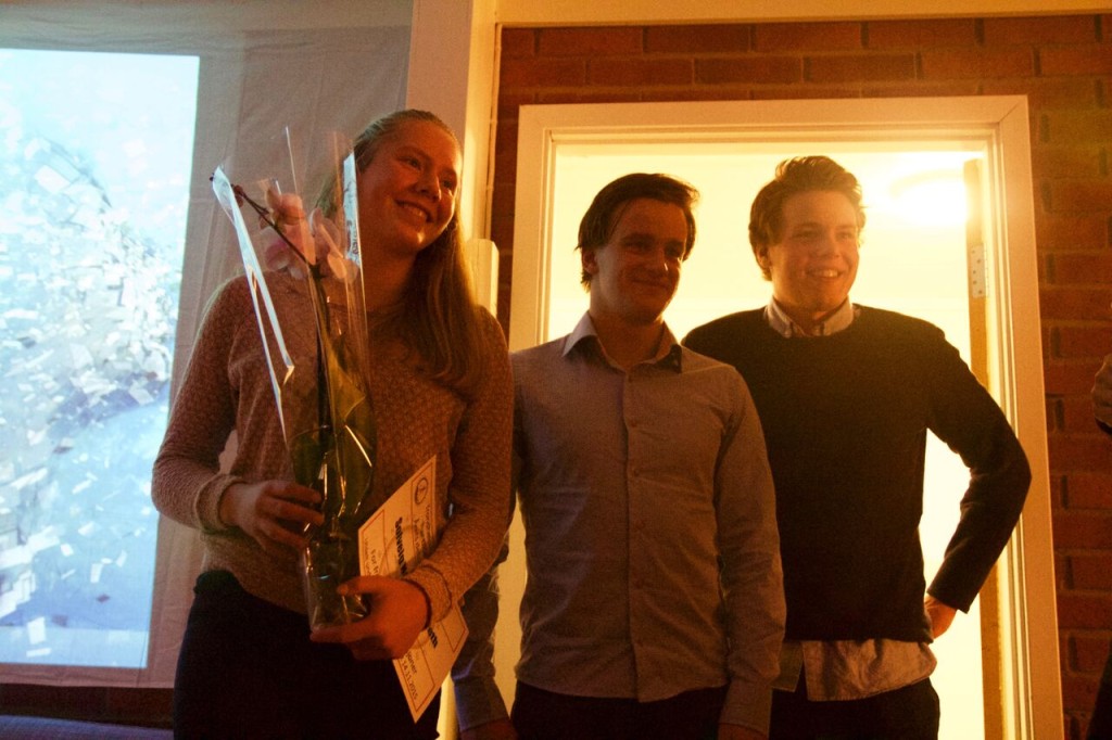 VHe6Te-RaENV-XoLngfZlLgqli624wvH4A8VyU-Dhtg,RWMUq5KEaZRu38U7jQbVqSS_DJFtFkFPov94bY2PvYI